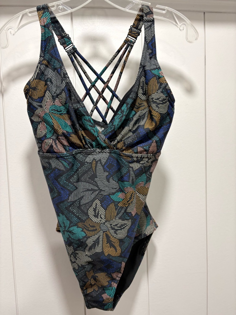 Prana Kayana Floral Build In Bra Strappy Underwire One Piece Swimsuit Size 34D